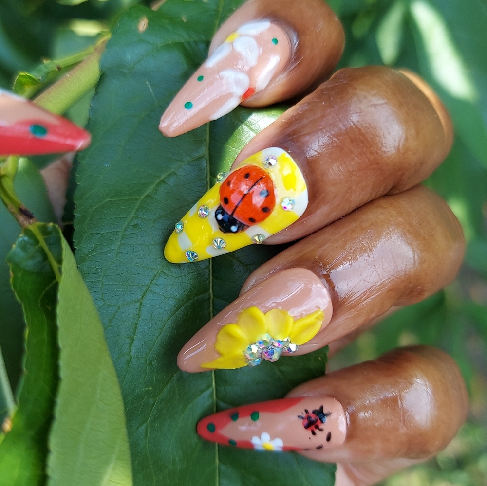 Ladybug Garden Spring Nails